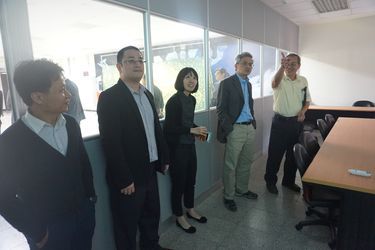 1070322虛擬實境在新媒體創作與教育文化之應用座談會貴賓參觀智崴中心圖片
