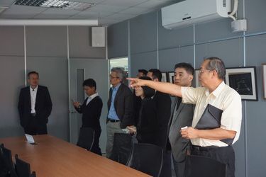 1070322虛擬實境在新媒體創作與教育文化之應用座談會貴賓參觀智崴中心圖片