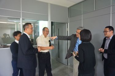 1070322虛擬實境在新媒體創作與教育文化之應用座談會貴賓參觀智崴中心圖片
